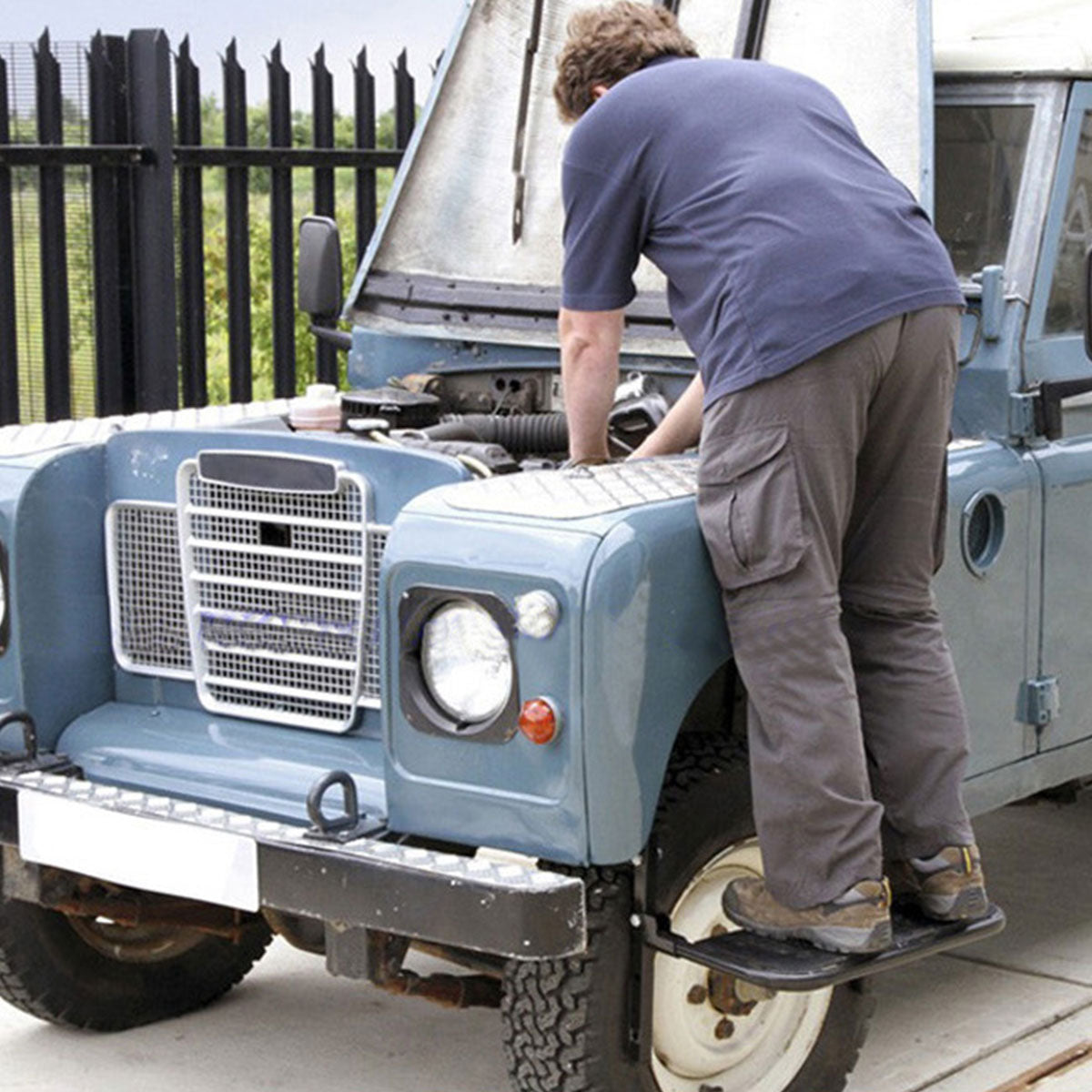 Car Heater Bracket Foldable Adjustable Universal for 14 to 18 Inches (about 36 to 46 cm) Tires